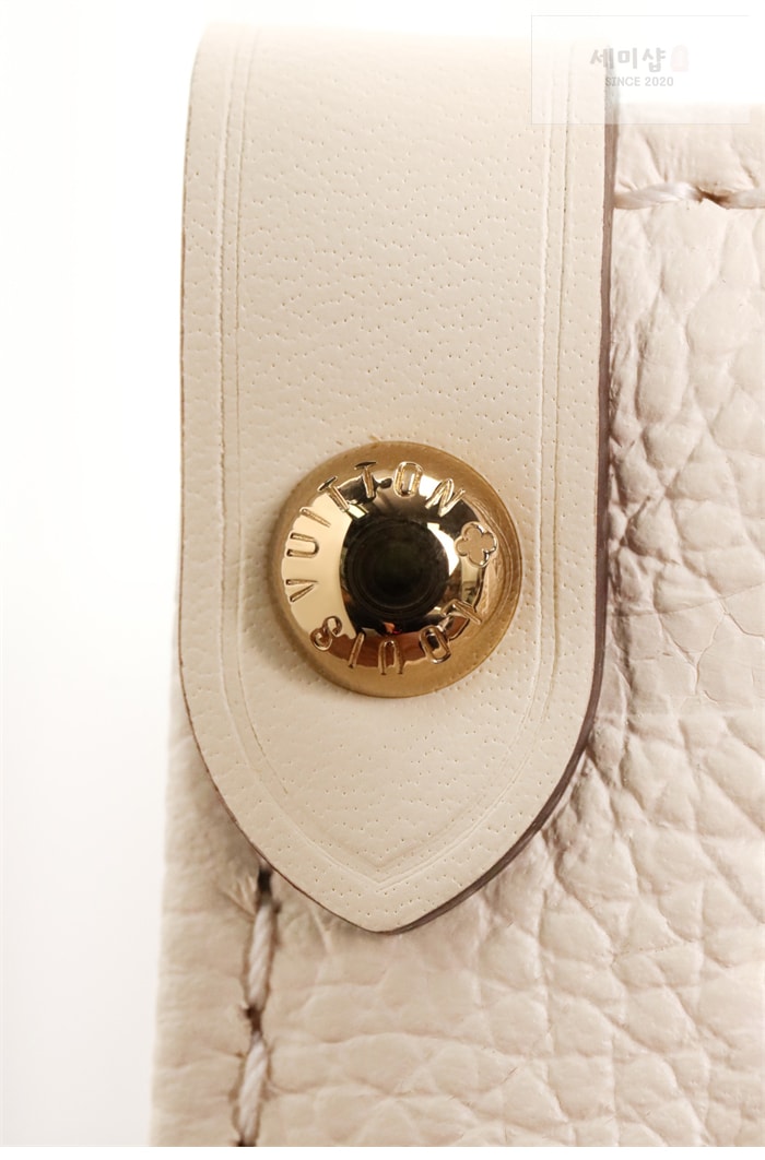 Louis Vuitton 루이비통 온더고 토트백 PM 앙프렝뜨 모노그램 M46569 크림 Bag 11번 이미지