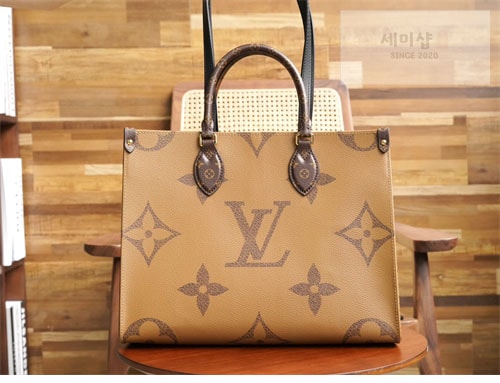 Louis Vuitton 루이비통 온더고 MM 모노그램 M45321 모노그램 Bag 16번 이미지