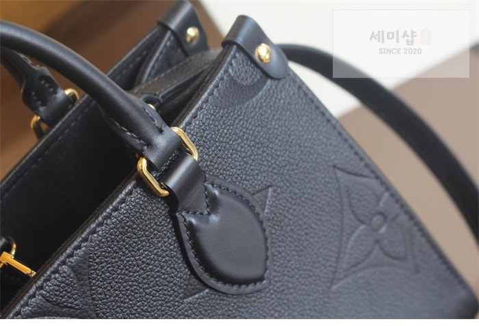 Louis Vuitton 루이비통 온더고 PM 앙프렝뜨 모노그램 M45653 블랙 Bag 2번 이미지
