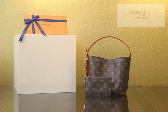 Louis Vuitton 루이비통 올 인 BB 숄더백 모노그램 M12925 모노그램 Bag 4번 이미지