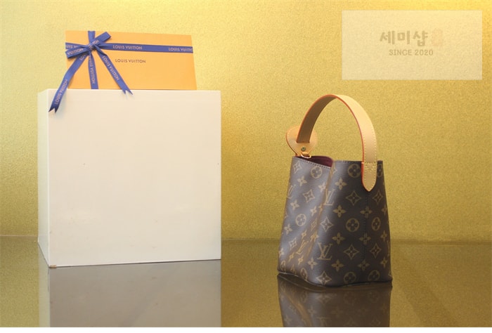 Louis Vuitton 루이비통 올 인 BB 숄더백 모노그램 M12925 모노그램 Bag 2번 이미지