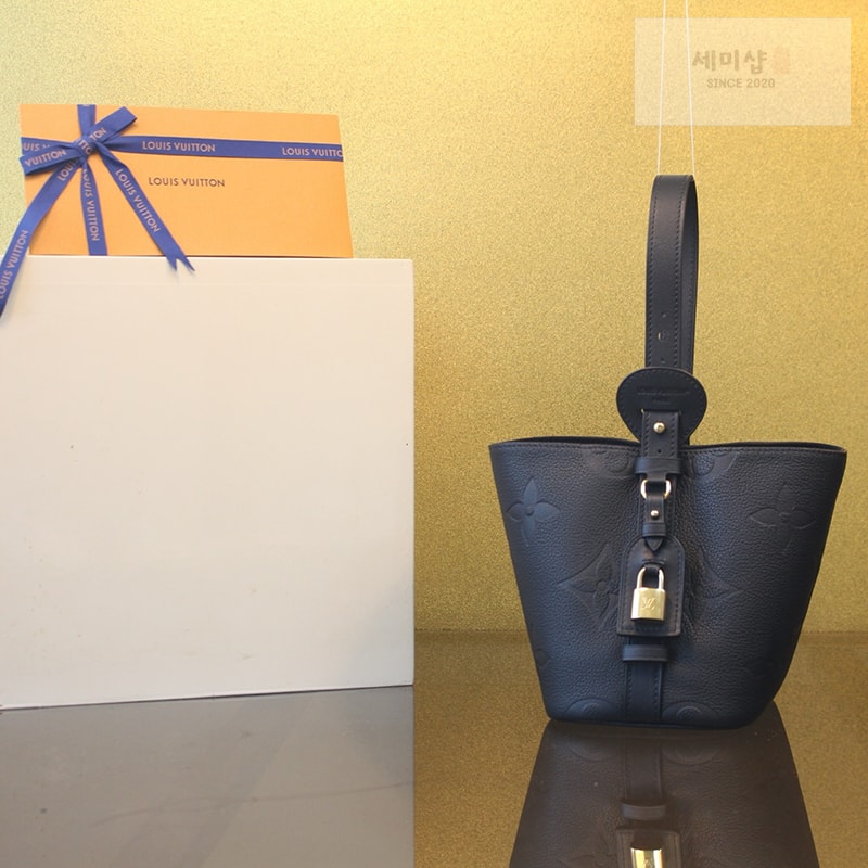 Louis Vuitton 루이비통 올 인 BB 숄더백 앙프렝뜨 모노그램 M13480 블랙 Bag 4번 이미지