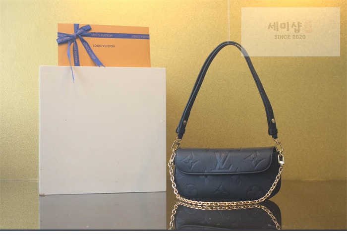 Louis Vuitton 루이비통 월릿 온 체인 아이비 앙프렝뜨 모노그램 M82154 블랙 Bag 4번 이미지