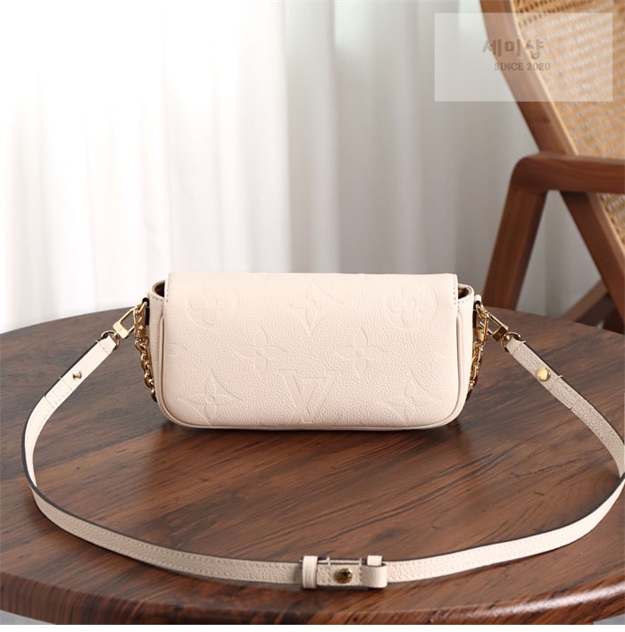 Louis Vuitton 루이비통 월릿 온 체인 아이비 앙프렝뜨 모노그램 M82210 크림 Bag 8번 이미지