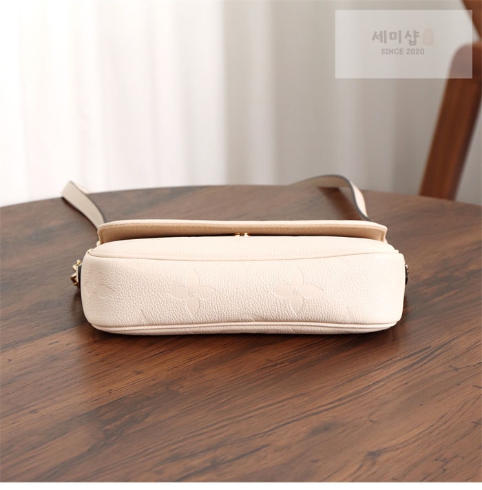 Louis Vuitton 루이비통 월릿 온 체인 아이비 앙프렝뜨 모노그램 M82210 크림 Bag 10번 이미지