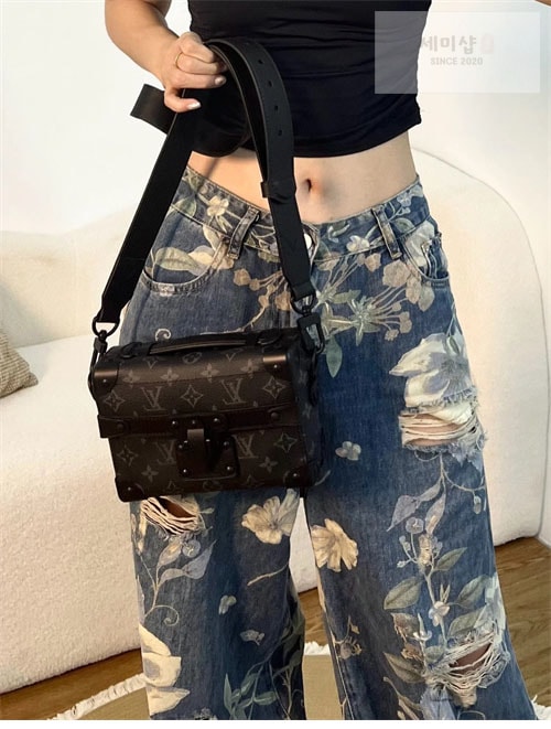 Louis Vuitton 루이비통 이클립스 모노그램 소울 트렁크 백 M11743 이클립스 모노그램 Bag 8번 이미지
