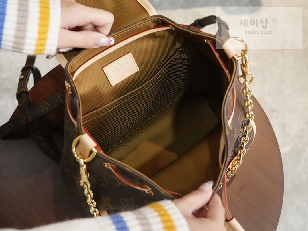 Louis Vuitton 루이비통 익스커션 PM 모노그램 백팩 M46932 모노그램 Bag 17번 이미지