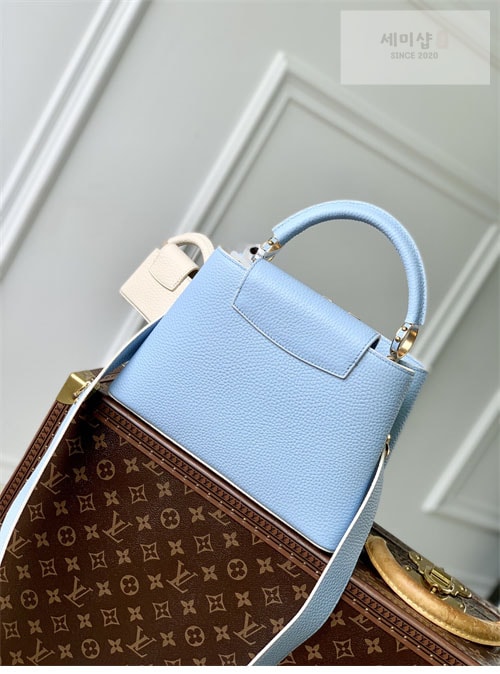 Louis Vuitton 루이비통 카퓌신 BB 토트백 M24120 블루 올림프 Bag 5번 이미지