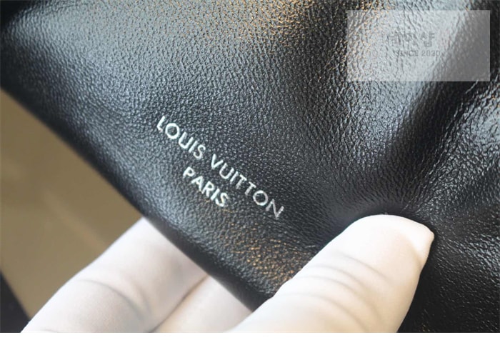 Louis Vuitton 루이비통 캐리올 카고 바이브 PM M24861 블랙 Bag 9번 이미지