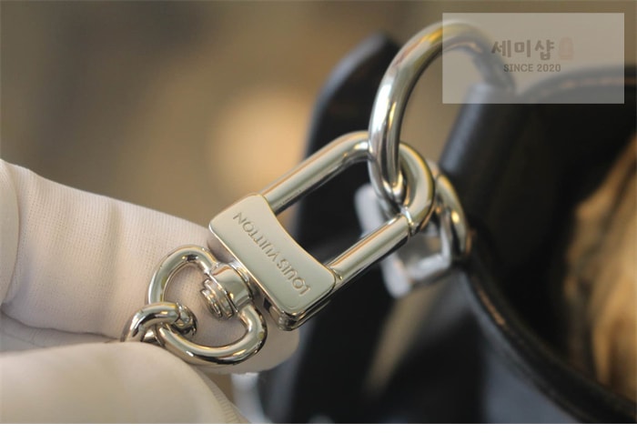 Louis Vuitton 루이비통 캐리올 카고 바이브 PM M24861 블랙 Bag 3번 이미지