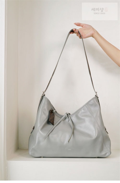 Louis Vuitton 루이비통 캐리올 카고 MM M25143 그레이 Bag 8번 이미지
