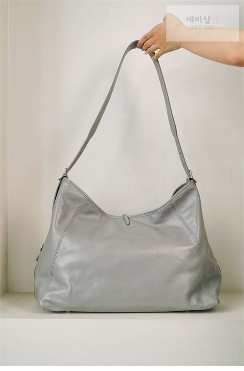 Louis Vuitton 루이비통 캐리올 카고 MM M25143 그레이 Bag 9번 이미지