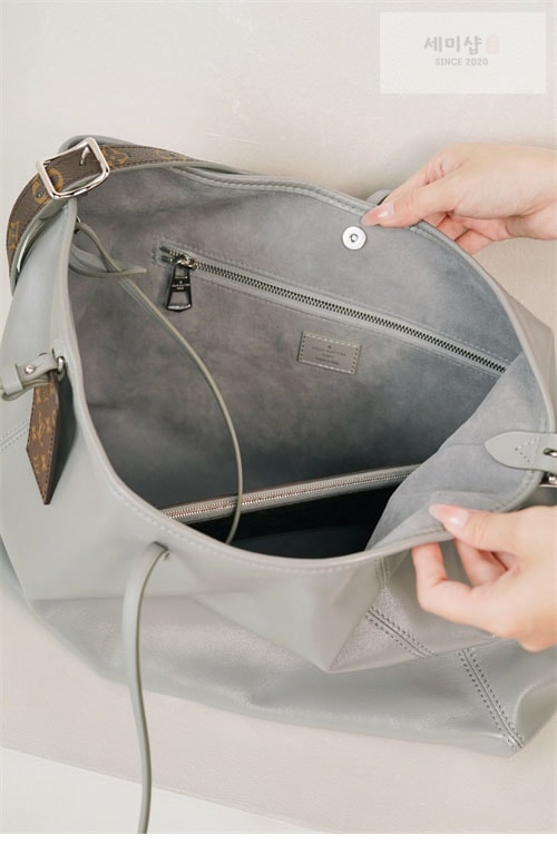 Louis Vuitton 루이비통 캐리올 카고 MM M25143 그레이 Bag 10번 이미지