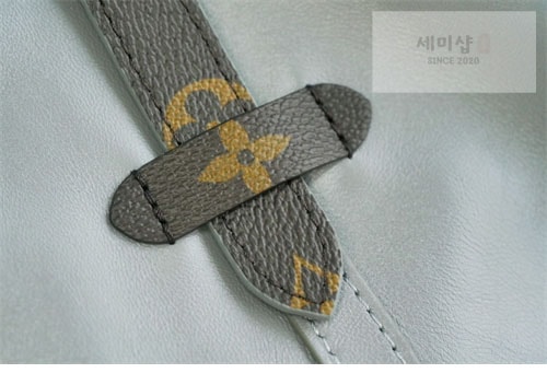 Louis Vuitton 루이비통 캐리올 카고 MM M25143 그레이 Bag 12번 이미지