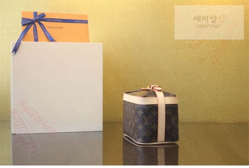 Louis Vuitton 루이비통 크루저 토일레트리 모노그램 캔버스 M15350 모노그램 캔버스 Bag 3번 이미지