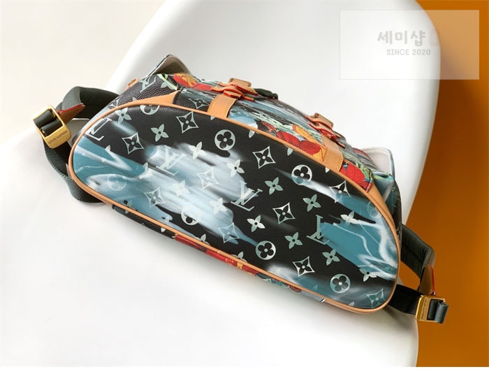 Louis Vuitton 루이비통 크리스토퍼 MM 모노그램 서핑 코팅 캔버스 서핑 모노그램 Bag 3번 이미지