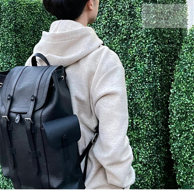 Louis Vuitton 루이비통 크리스토퍼 MM 에피 블랙 M24326 에피 Bag 6번 이미지