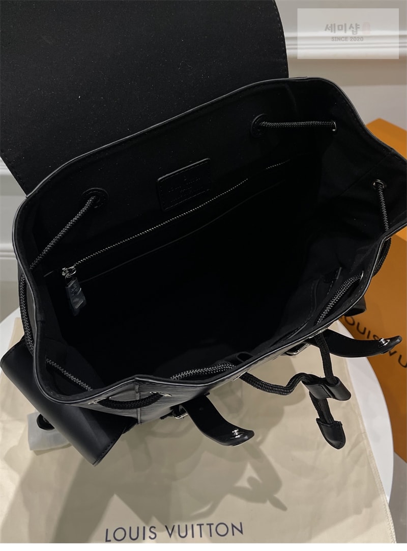 Louis Vuitton 루이비통 크리스토퍼 MM 에피 블랙 M24326 에피 Bag 9번 이미지