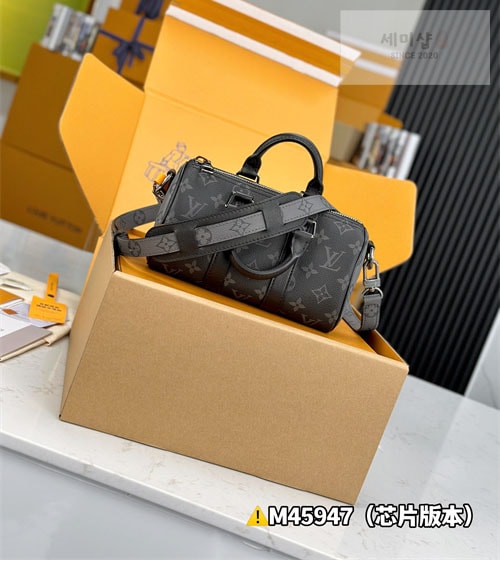 Louis Vuitton 루이비통 키폴 XS 이클립스 미니 크로스백 M45947 이클립스 Bag 8번 이미지
