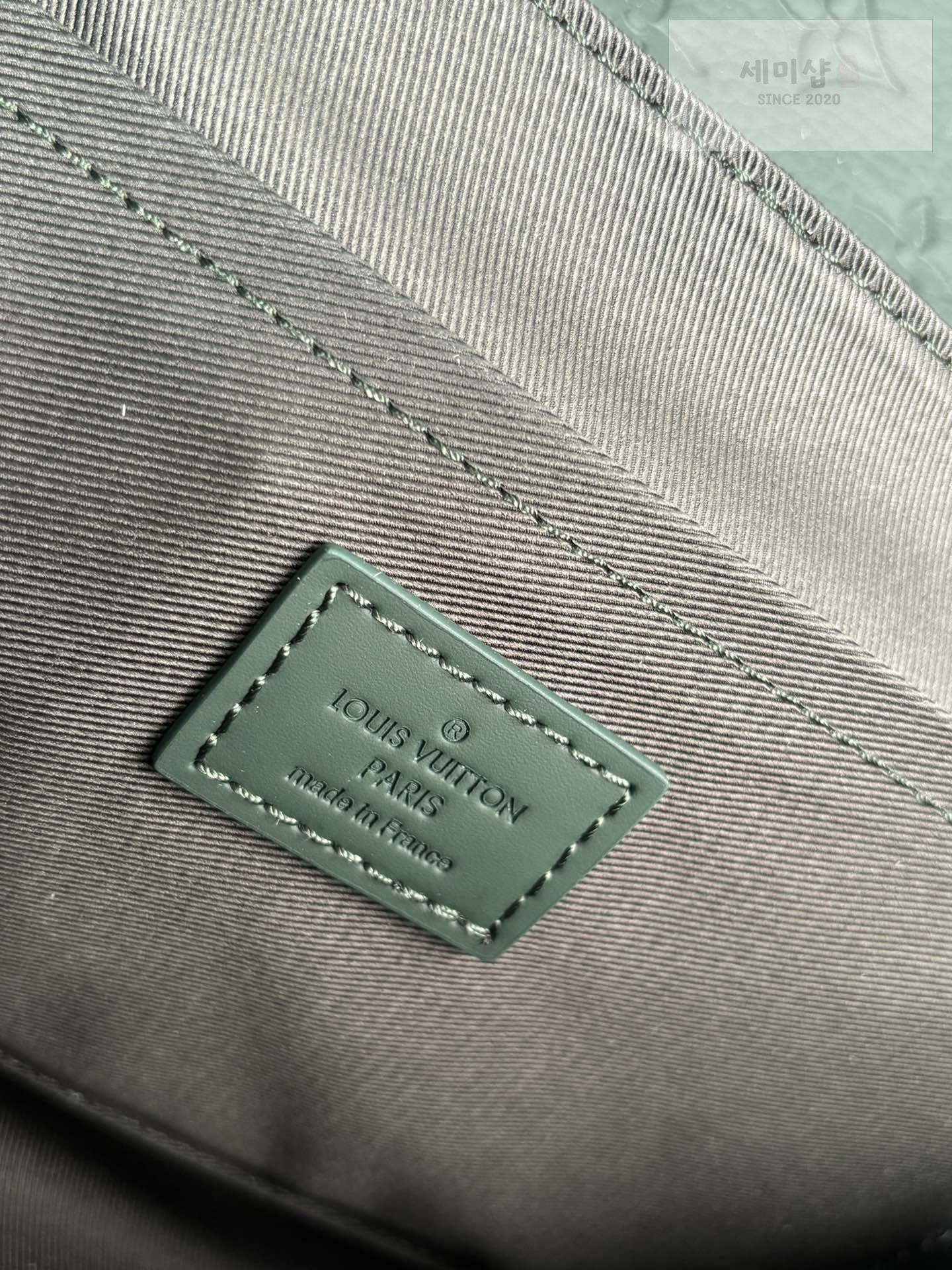Louis Vuitton 루이비통 타우리온 모노그램 에스케이프 메신저 백 올리브 Bag 10번 이미지