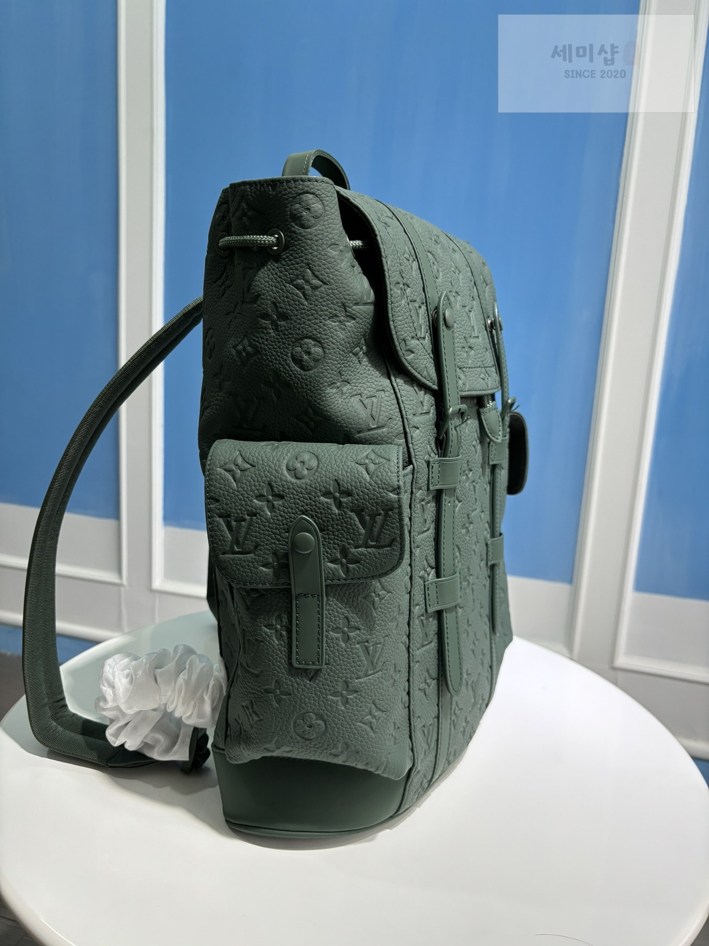 Louis Vuitton 루이비통 토뤼옹 모노그램 패턴 크리스토퍼 MM 백팩 올리브 Bag 4번 이미지