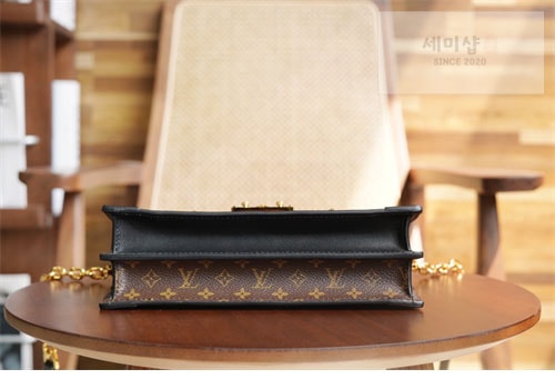 Louis Vuitton 루이비통 트렁크 클러치 M43596 모노그램 Bag 13번 이미지
