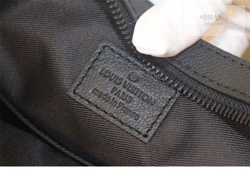 Louis Vuitton 루이비통 트리오 메신저 백 섀도우 모노그램 M46602 레플리카 2번 이미지 - Bag | 세미샵 레플리카 사이트