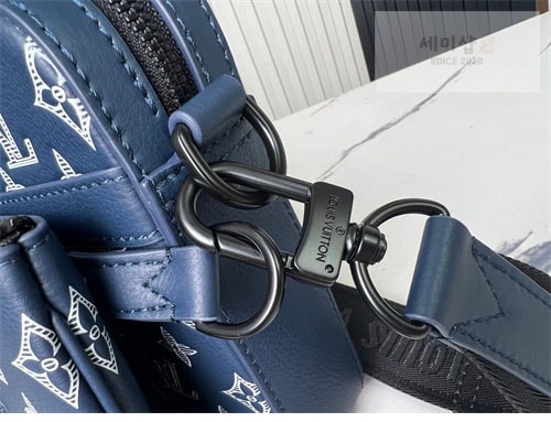 Louis Vuitton 루이비통 트리오 쉐도우 모노그램 메신저백 M24753 네이비 모노그램 Bag 9번 이미지