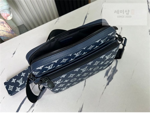 Louis Vuitton 루이비통 트리오 쉐도우 모노그램 메신저백 M24753 네이비 모노그램 Bag 13번 이미지