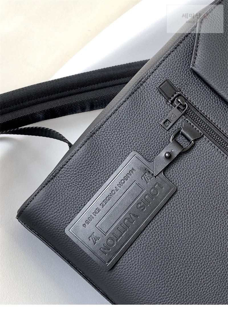 Louis Vuitton 루이비통 패스트라인 LV에어로그램 백팩 M21367 블랙 Bag 9번 이미지