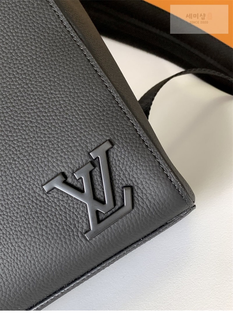 Louis Vuitton 루이비통 패스트라인 LV에어로그램 백팩 M21367 블랙 Bag 7번 이미지