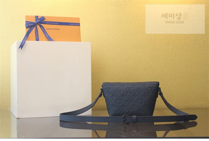 Louis Vuitton 루이비통 펄스 웨어러블 월릿 쉐도우 모노그램 M12636 토뤼옹 Bag 8번 이미지