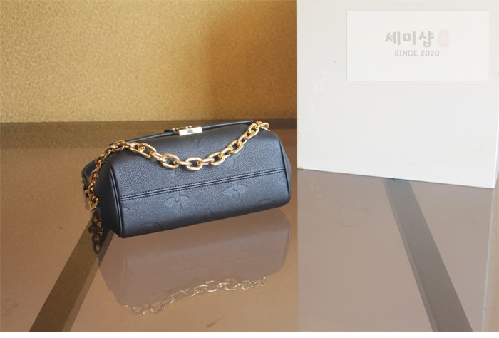 Louis Vuitton 루이비통 페이보릿 앙프렝뜨 모노그램 M45813 블랙 Bag 4번 이미지