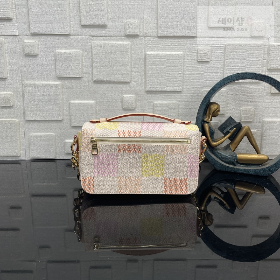 Louis Vuitton 루이비통 포쉐트 메티스 이스트웨스트 피치 토드 숄더백 N40749 피치 Bag 3번 이미지
