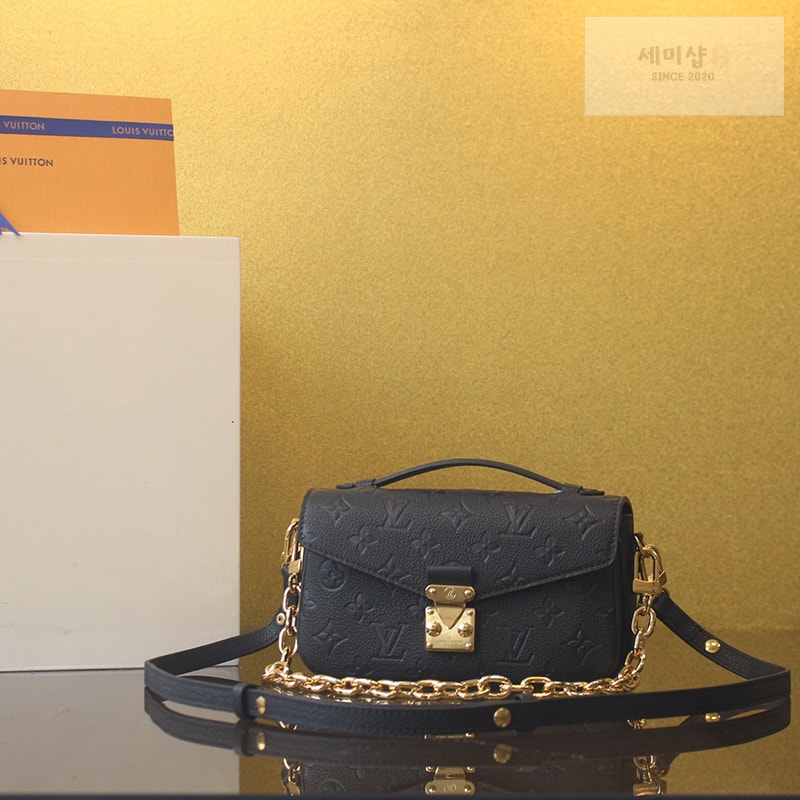 Louis Vuitton 루이비통 포쉐트 메티스 이스트 웨스트 앙프렝뜨 모노그램 M46595 블랙 Bag 7번 이미지