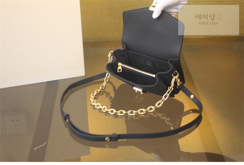 Louis Vuitton 루이비통 포쉐트 메티스 이스트 웨스트 앙프렝뜨 모노그램 M46595 블랙 Bag 10번 이미지