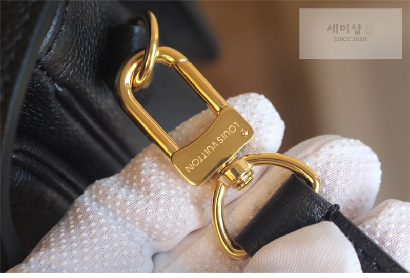 Louis Vuitton 루이비통 포쉐트 메티스 핸드백 앙프렝뜨 모노그램 M41487 블랙 Bag 5번 이미지