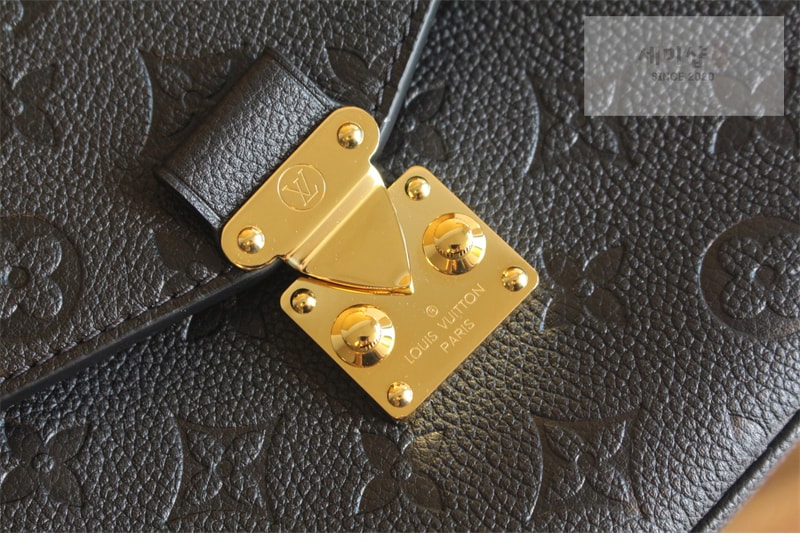 Louis Vuitton 루이비통 포쉐트 메티스 핸드백 앙프렝뜨 모노그램 M41487 블랙 Bag 9번 이미지