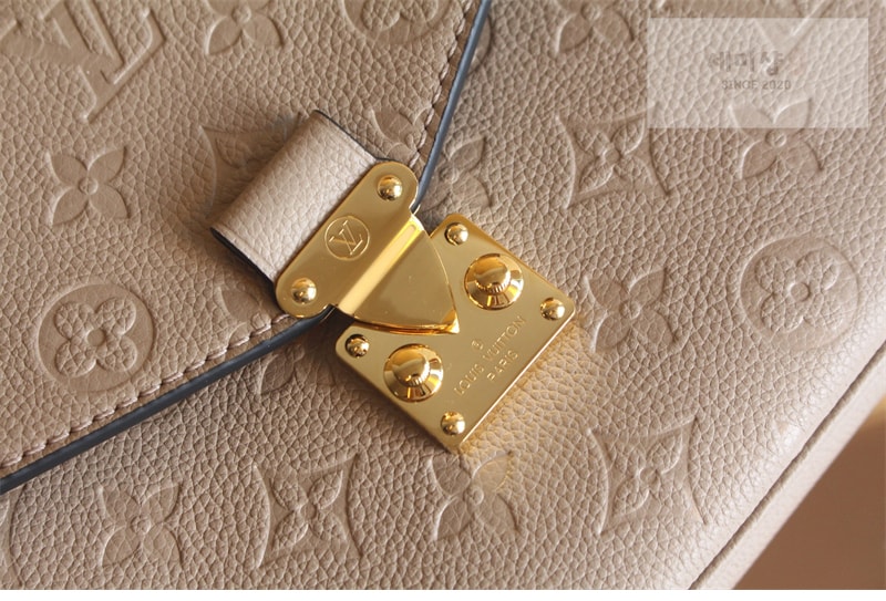 Louis Vuitton 루이비통 포쉐트 메티스 핸드백 앙프렝뜨 모노그램 M44881 갈렛 Bag 5번 이미지