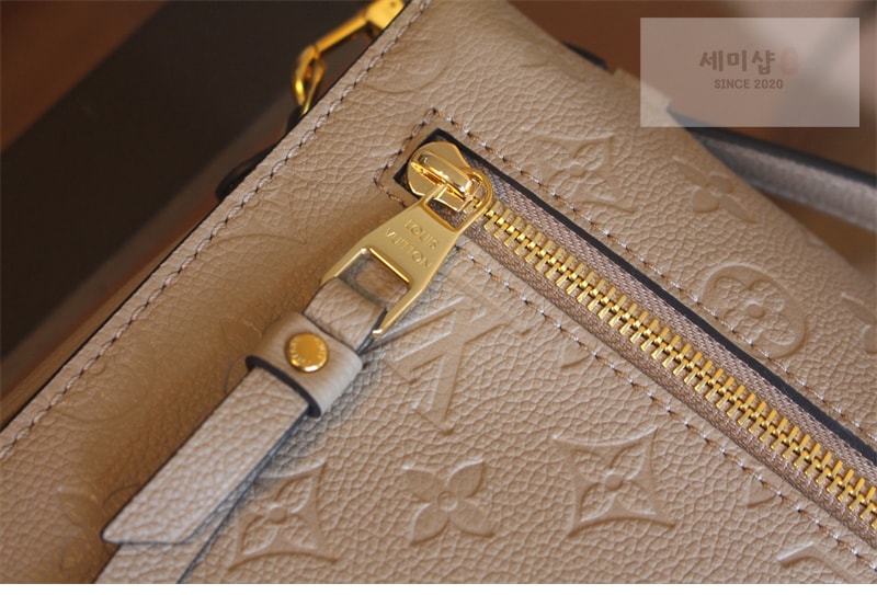 Louis Vuitton 루이비통 포쉐트 메티스 핸드백 앙프렝뜨 모노그램 M44881 갈렛 Bag 6번 이미지