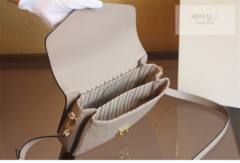 Louis Vuitton 루이비통 포쉐트 메티스 핸드백 앙프렝뜨 모노그램 M44881 갈렛 Bag 3번 이미지