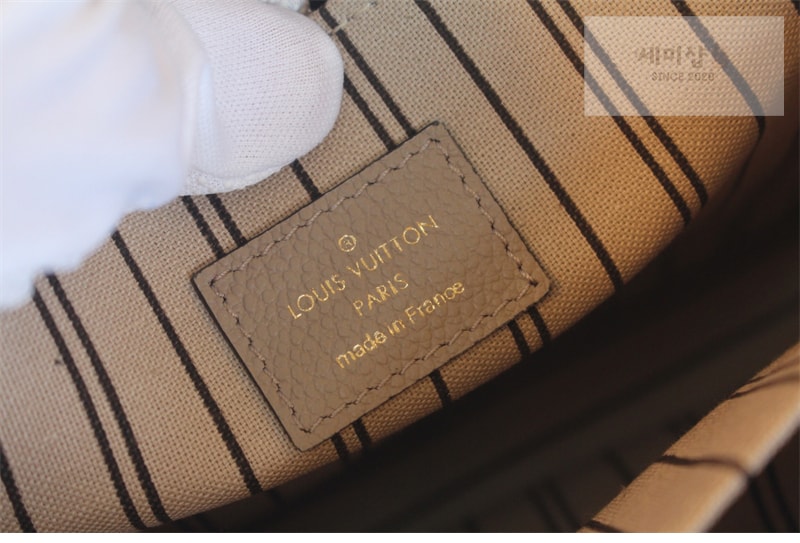 Louis Vuitton 루이비통 포쉐트 메티스 핸드백 앙프렝뜨 모노그램 M44881 갈렛 Bag 7번 이미지