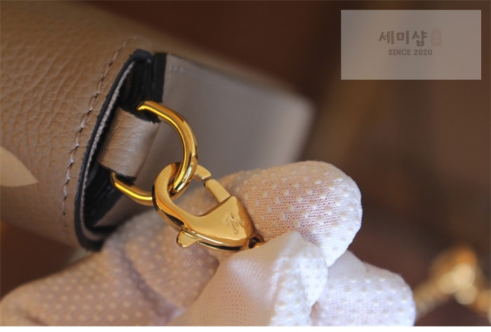 Louis Vuitton 루이비통 포쉐트 펠리시 앙프렝뜨 모노그램 M69977 바이컬러갈렛 Bag 4번 이미지
