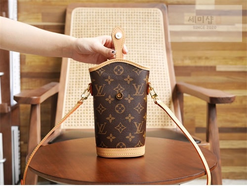 Louis Vuitton 루이비통 폴드 미 모노그램 파우치 백 M80874 레플리카 16번 이미지 - Bag | 세미샵 레플리카 사이트