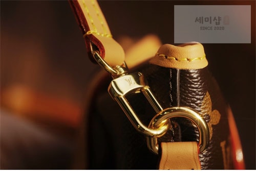 Louis Vuitton 루이비통 폴드 미 모노그램 파우치 백 M80874 레플리카 18번 이미지 - Bag | 세미샵 레플리카 사이트