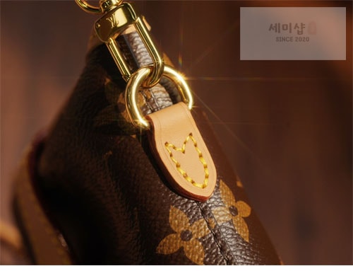 Louis Vuitton 루이비통 폴드 미 모노그램 파우치 백 M80874 레플리카 21번 이미지 - Bag | 세미샵 레플리카 사이트