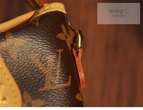 Louis Vuitton 루이비통 폴드 미 모노그램 파우치 백 M80874 레플리카 14번 이미지 - Bag | 세미샵 레플리카 사이트