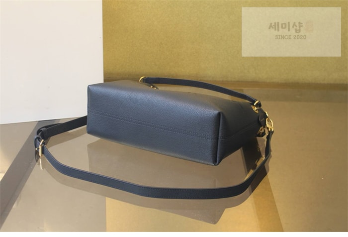 Louis Vuitton 루이비통 LV 번들 앙프렝뜨 모노그램 M47209 / 커스텀 철물 블랙 Bag 7번 이미지