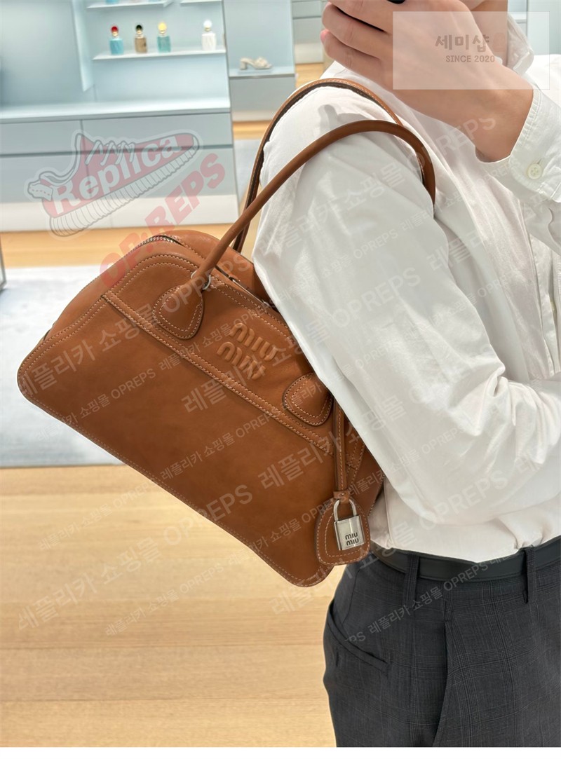 Miu Miu 미우미우 비반트 나파 레더 스몰 백 5BB200 꼬냑 Bag 2번 이미지