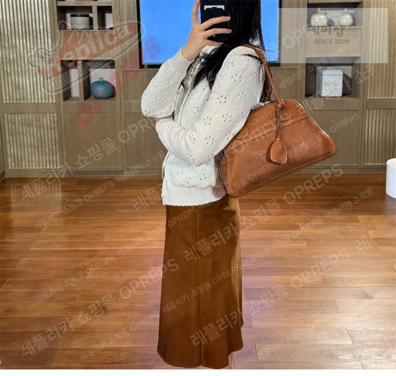 Miu Miu 미우미우 비반트 나파 레더 스몰 백 5BB200 꼬냑 Bag 3번 이미지